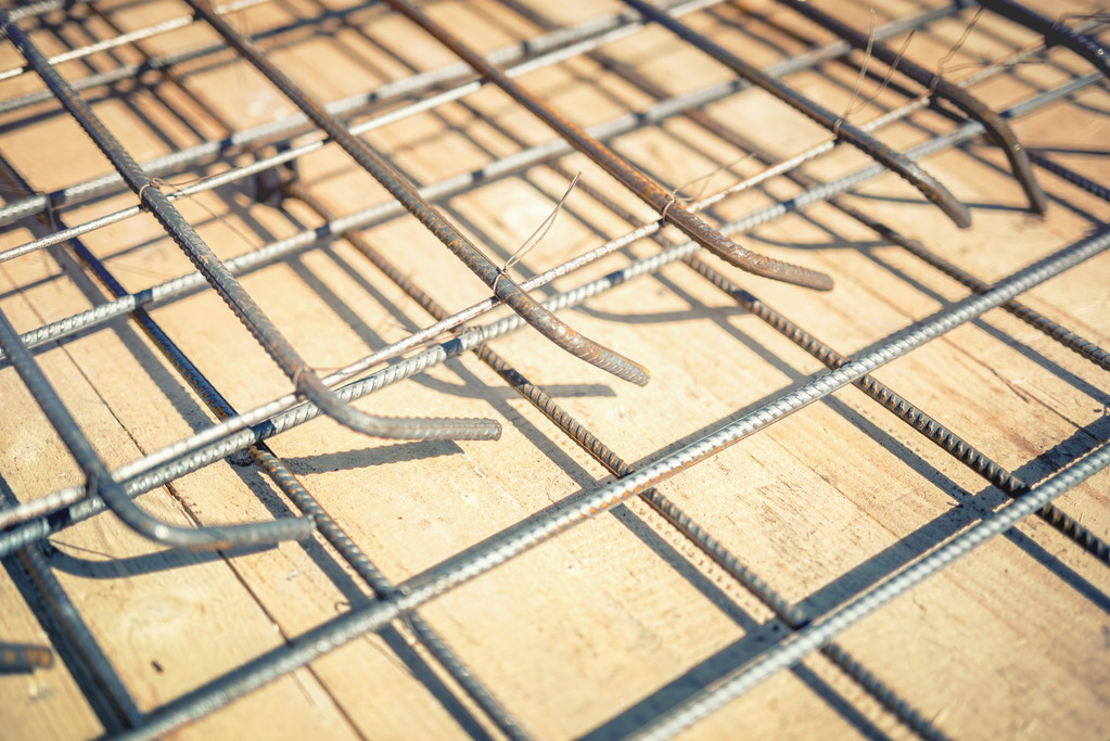 短期政策预期回暖背景下 螺纹钢震荡偏强运行